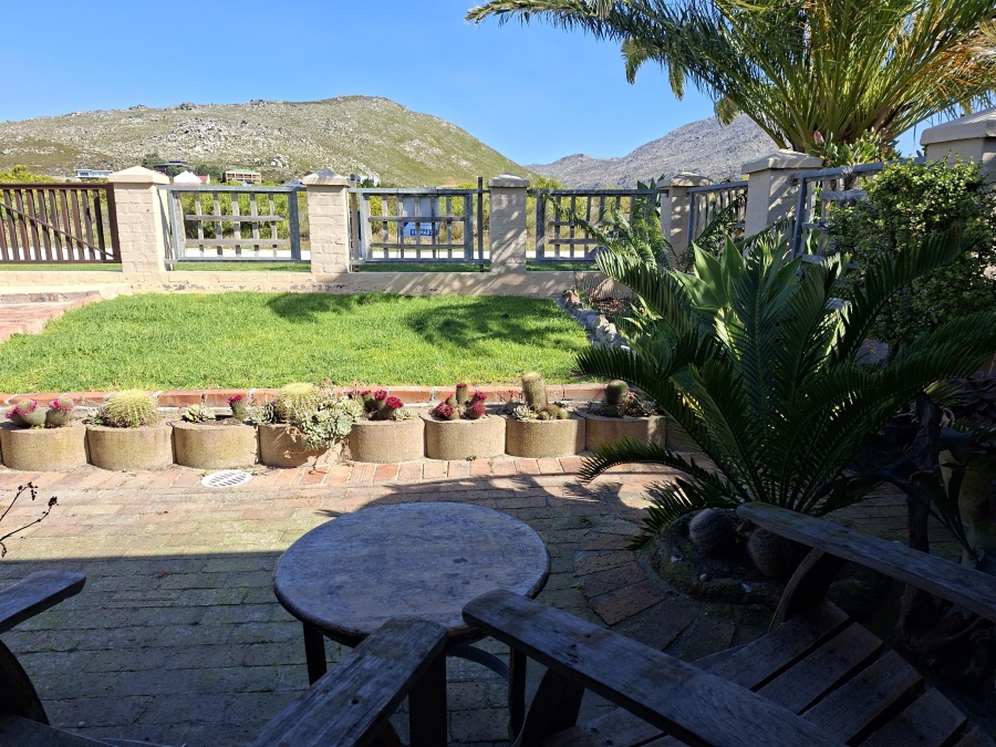 2 Bedroom Property for Sale in Pringle Bay Western Cape
